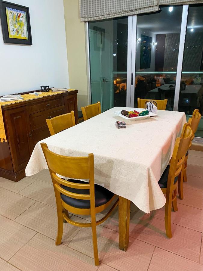 2 Rooms, 1 King Size Bed, 64" Smart Hdtv Γουατεμάλα Εξωτερικό φωτογραφία